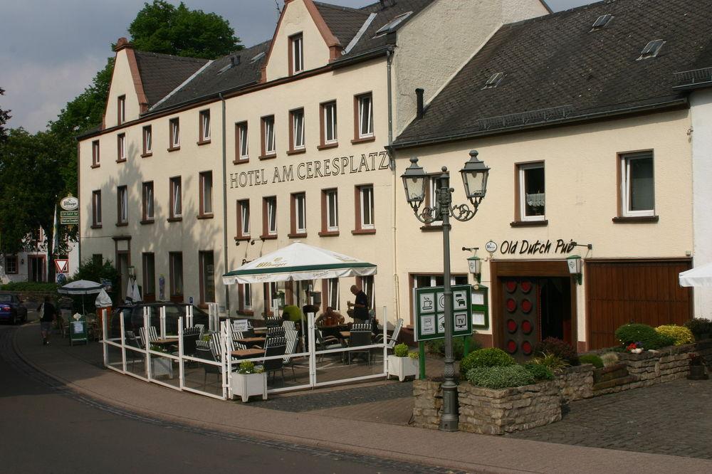 Hotel Am Ceresplatz Мандершайд Экстерьер фото